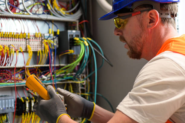 Best Electrical Contractors for Businesses  in Fridley, MN